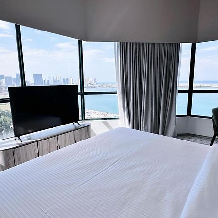 Hotel Ascott Gurney Penang George Town Exterior foto A bedroom at the Hilton San Diego Bayfront